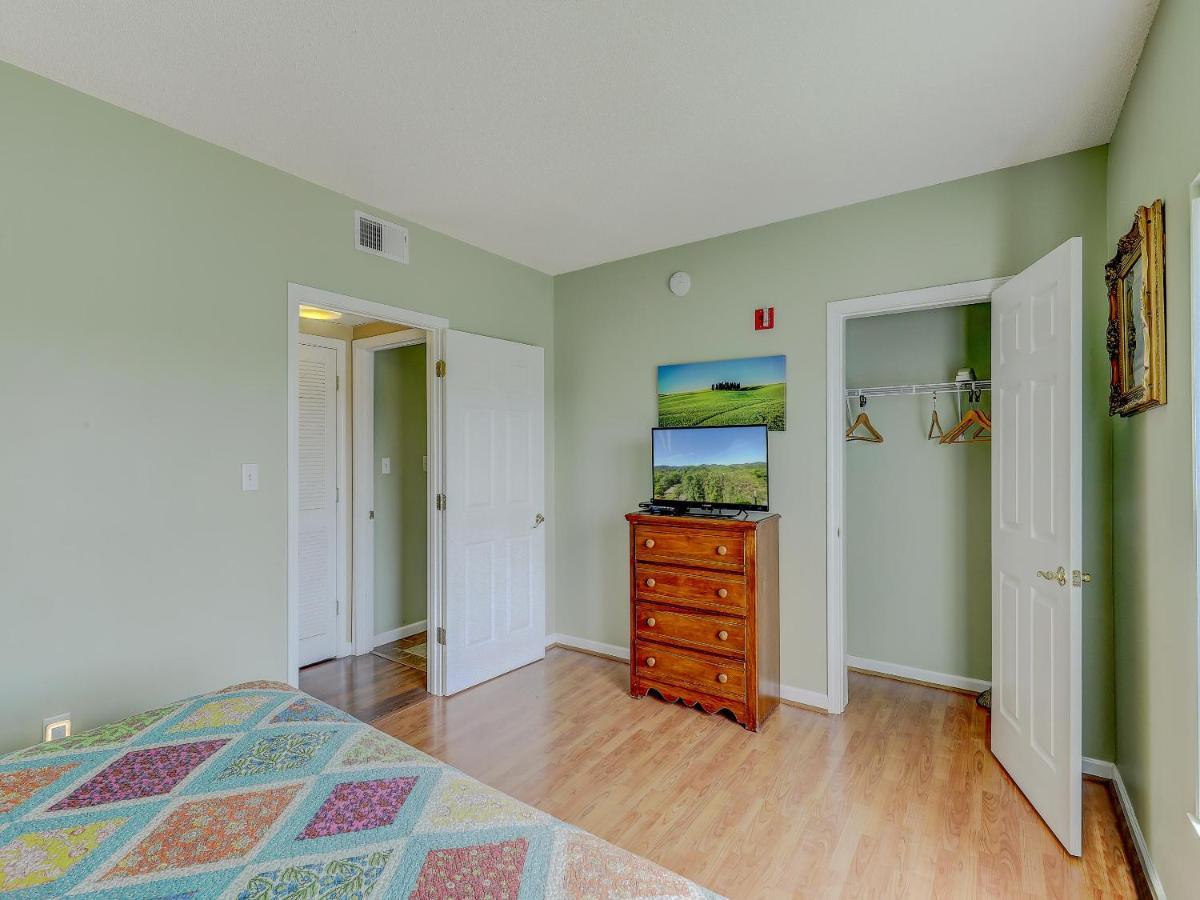 Your Mountain Escape Whispering Pines 244 Apartment Pigeon Forge Luaran gambar